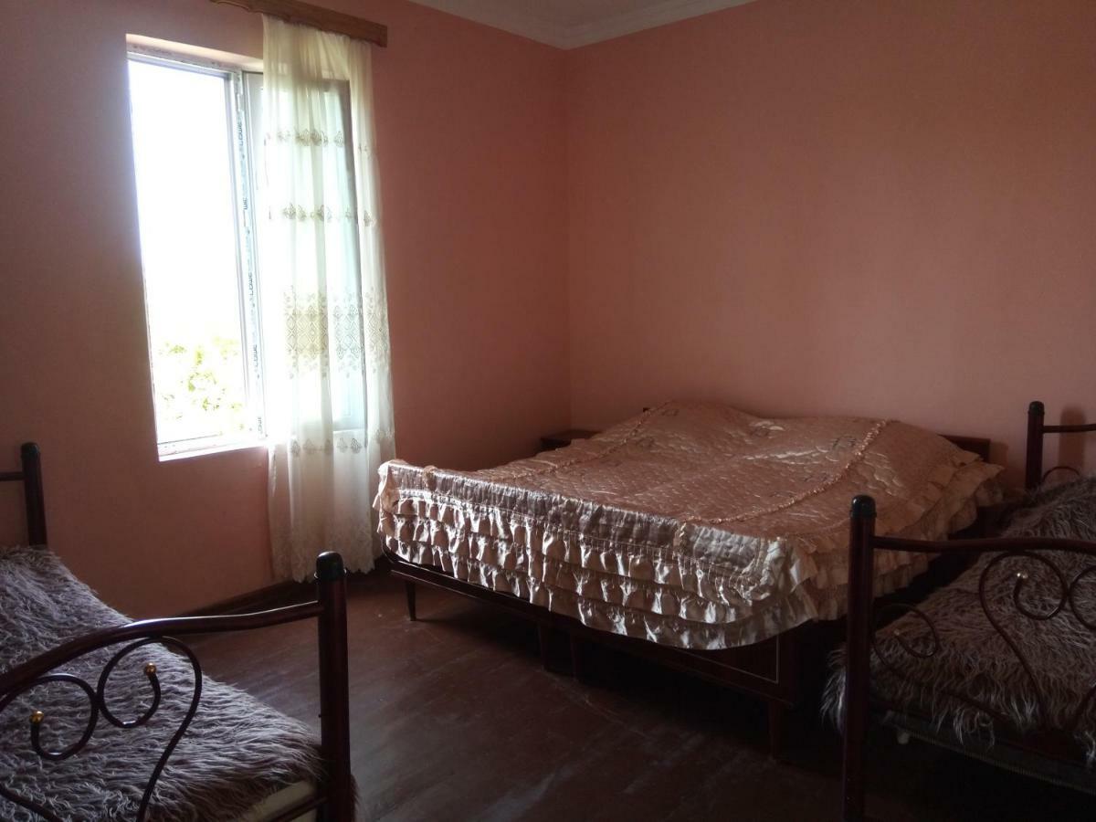 Julia Guest House Kobuleti Bagian luar foto