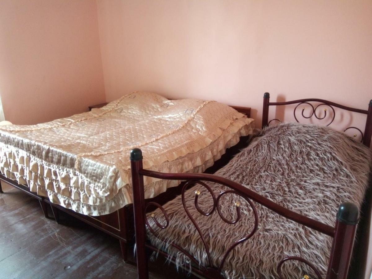 Julia Guest House Kobuleti Bagian luar foto